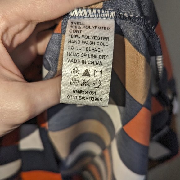 Multi-color geometric patterned sleeveless shift dress - M (pockets!!) - Picture 4 of 9